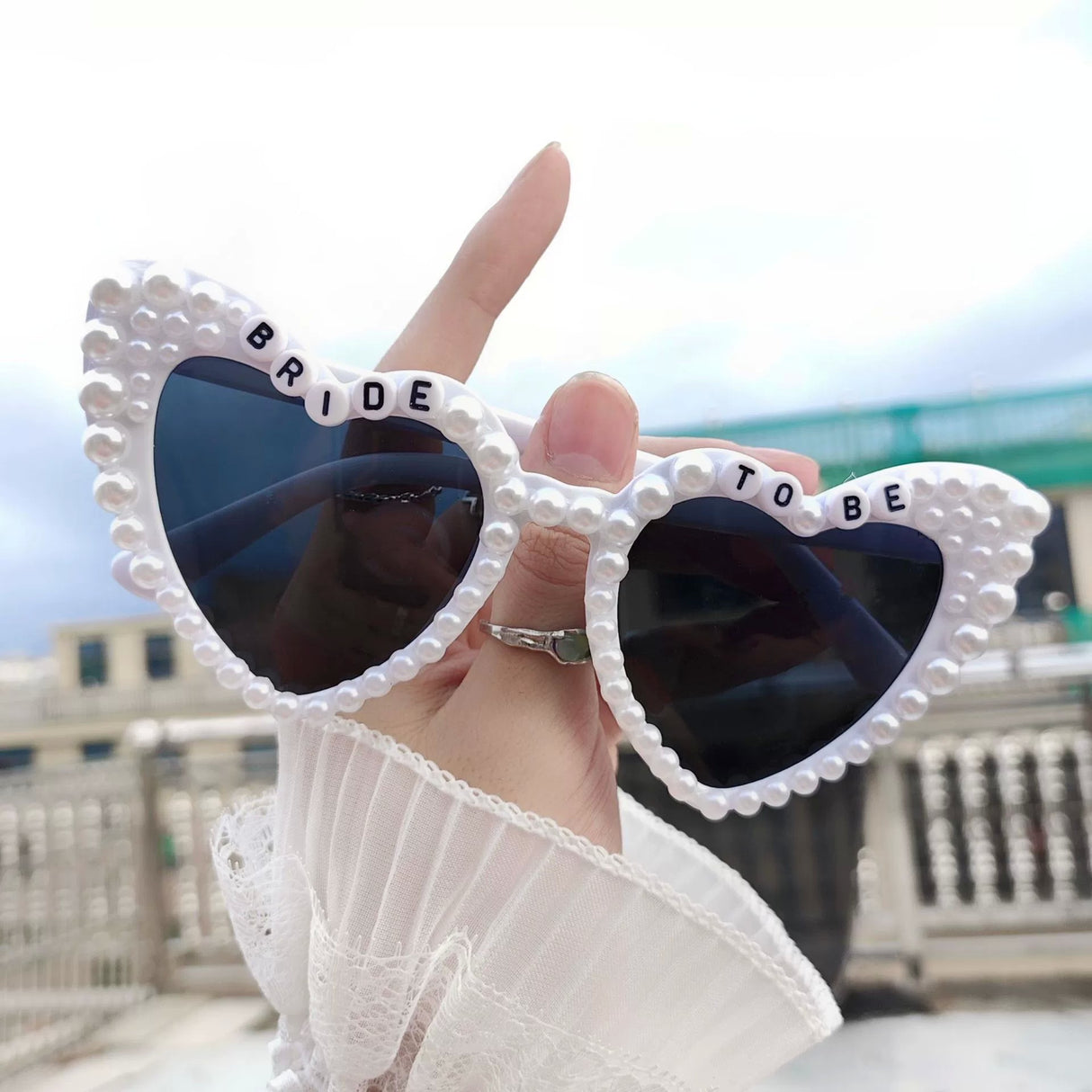 Ochelari In Forma De Inima, Pentru Petrecerea Burlacitelor, Tematica Nunta, Protectie Soare, Scris Bride To Be Cu Perle