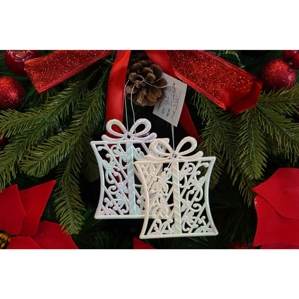 Ornament Brad De Craciun, Perlat, In Forma De Cadou, Plastic