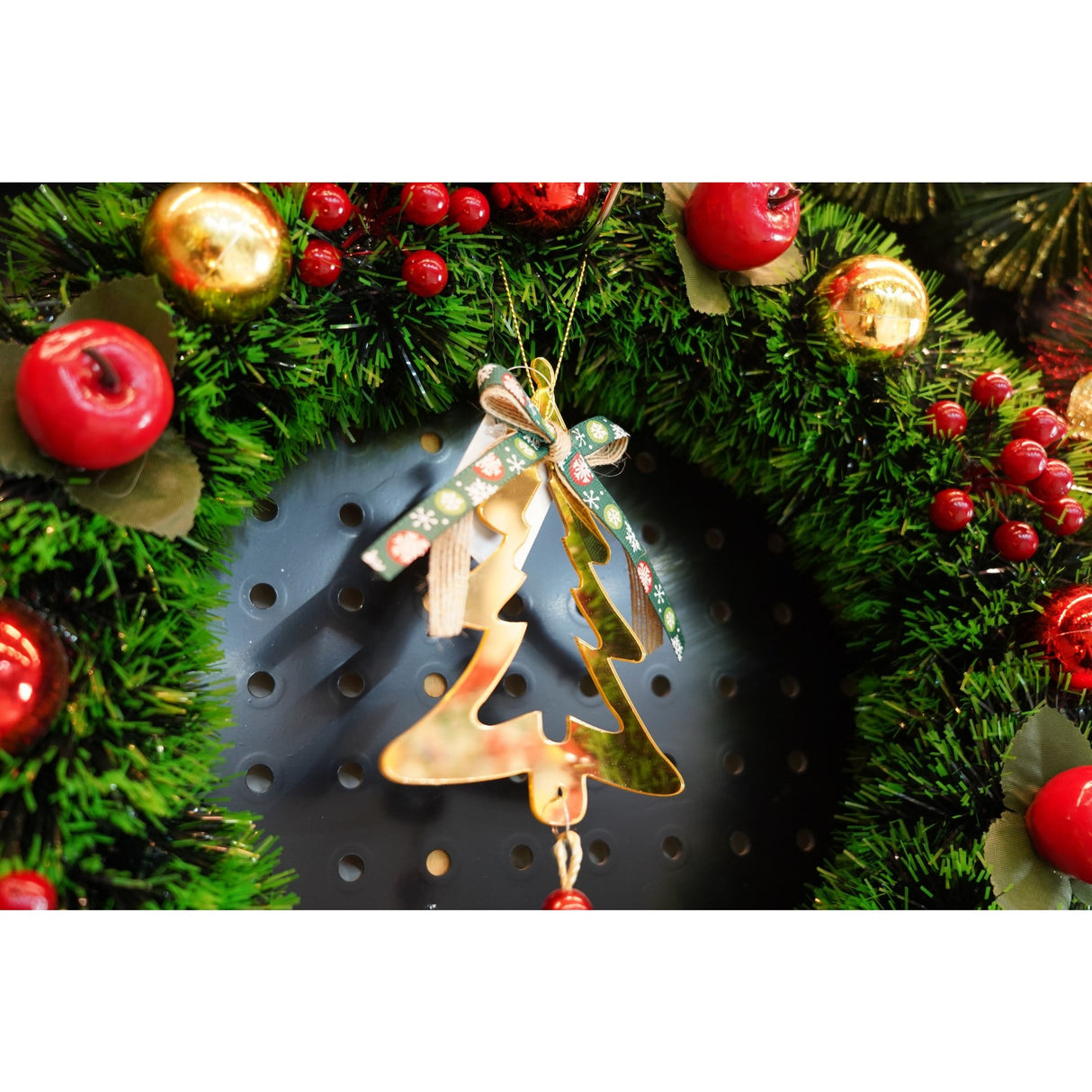 Ornament brad, Flippy, Brad, Auriu, Lucios, 15*28CM, Acril, Interior/ Exterior - vivimall.ro