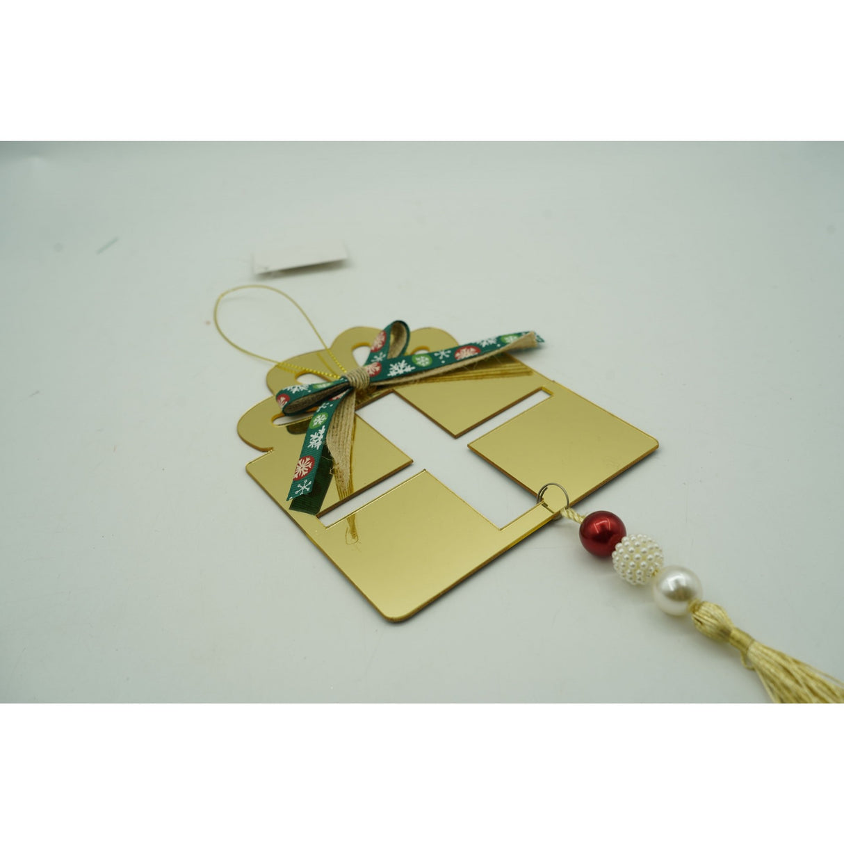 Ornament brad, Flippy, Cadou, Auriu, Lucios, 16*28CM, Acril, Interior/ Exterior - vivimall.ro