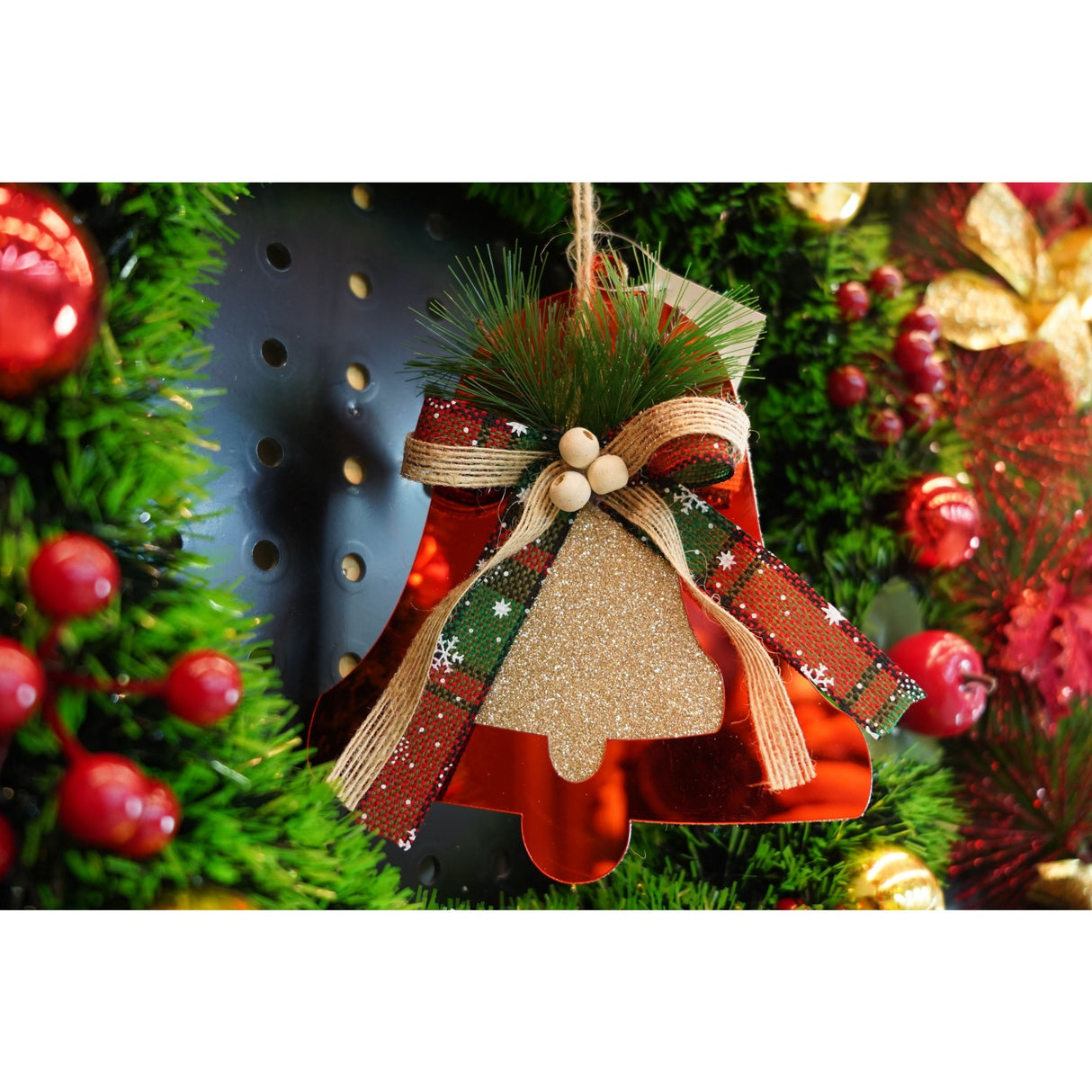 Ornament brad, Flippy, Clopotel, Rosu, Lucios, 14*16CM, Acril, Interior/ Exterior - vivimall.ro