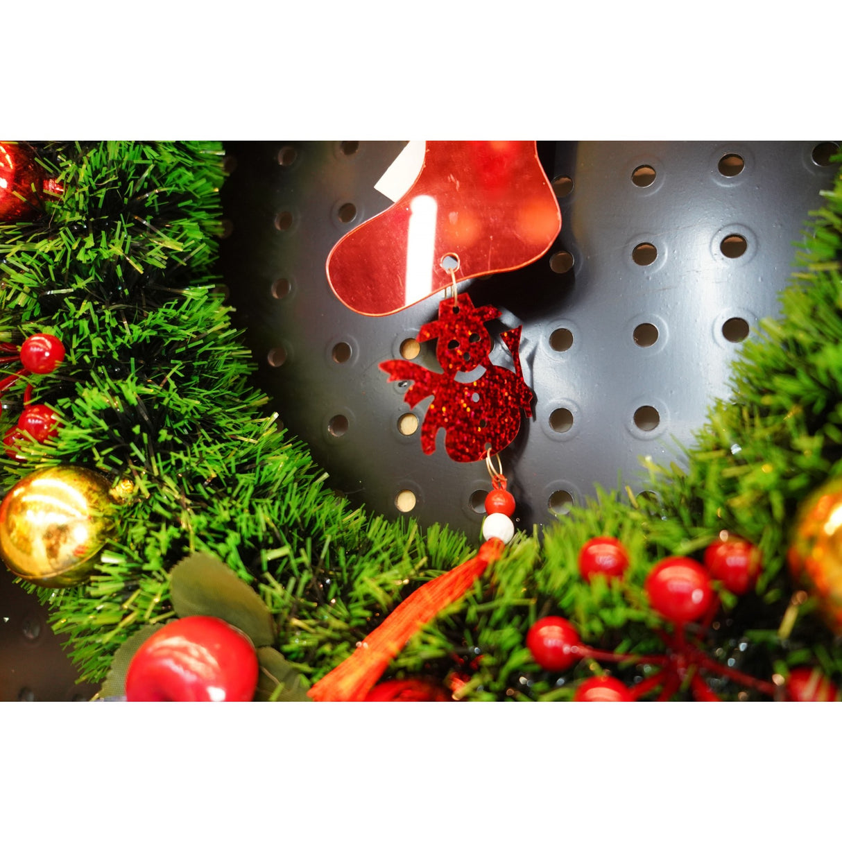 Ornament brad, Flippy, Gheata, Om de zapada, Rosu, Lucios, 10*28CM, Acril, Interior/ Exterior - vivimall.ro