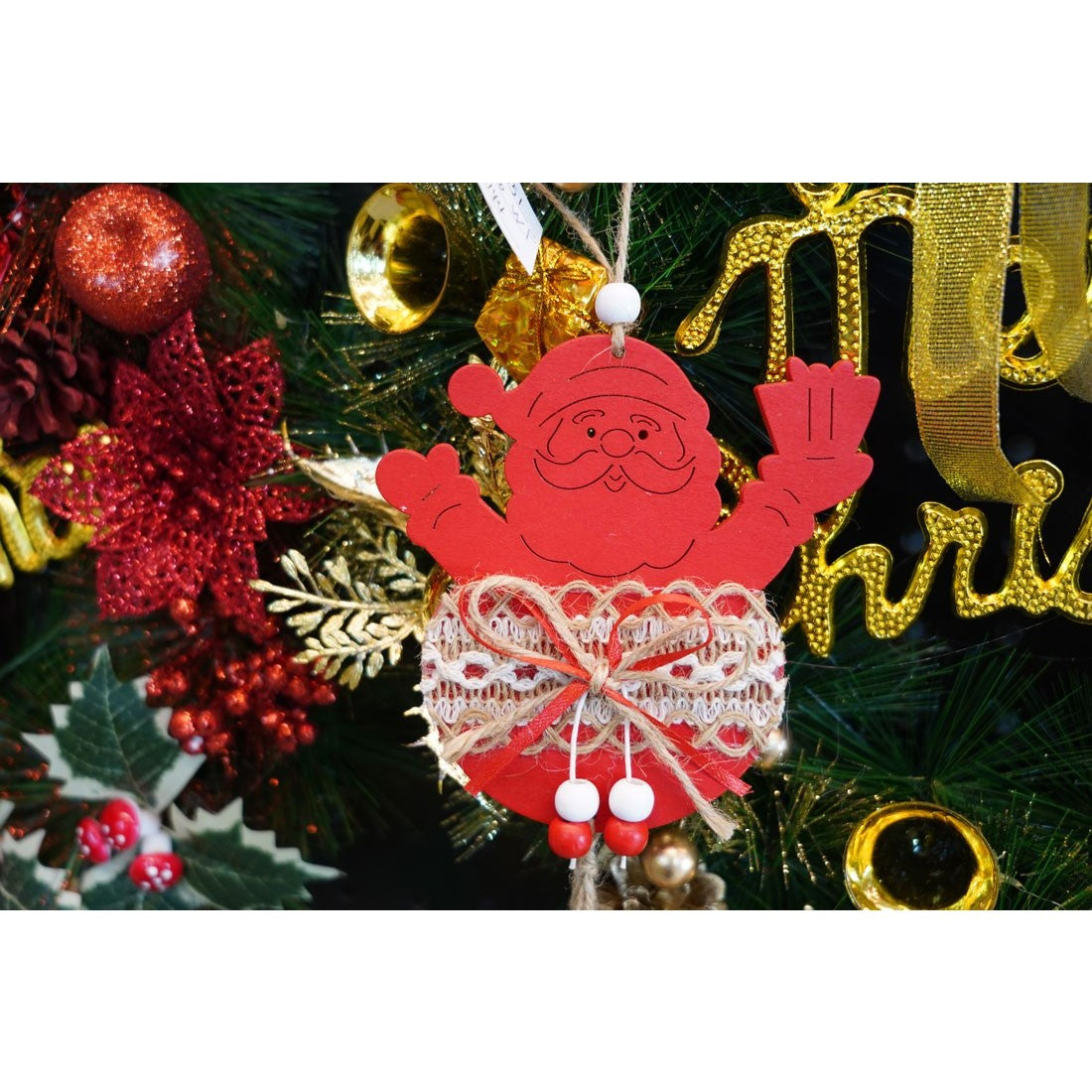 Ornament de brad Mos Craciun, Flippy, rosu, lemn/textil, 36 cm - vivimall.ro