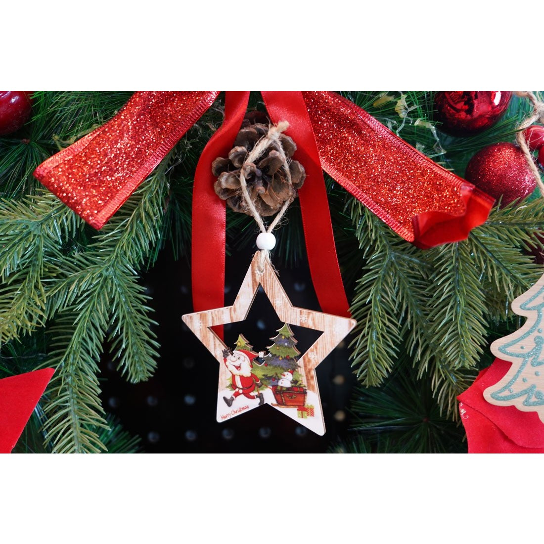 Ornament De Brad Stea Cu Mos Craciun, Lemn, 9.9 Cm