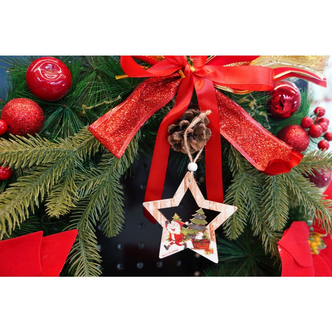 Ornament De Brad Stea Cu Mos Craciun, Lemn, 9.9 Cm