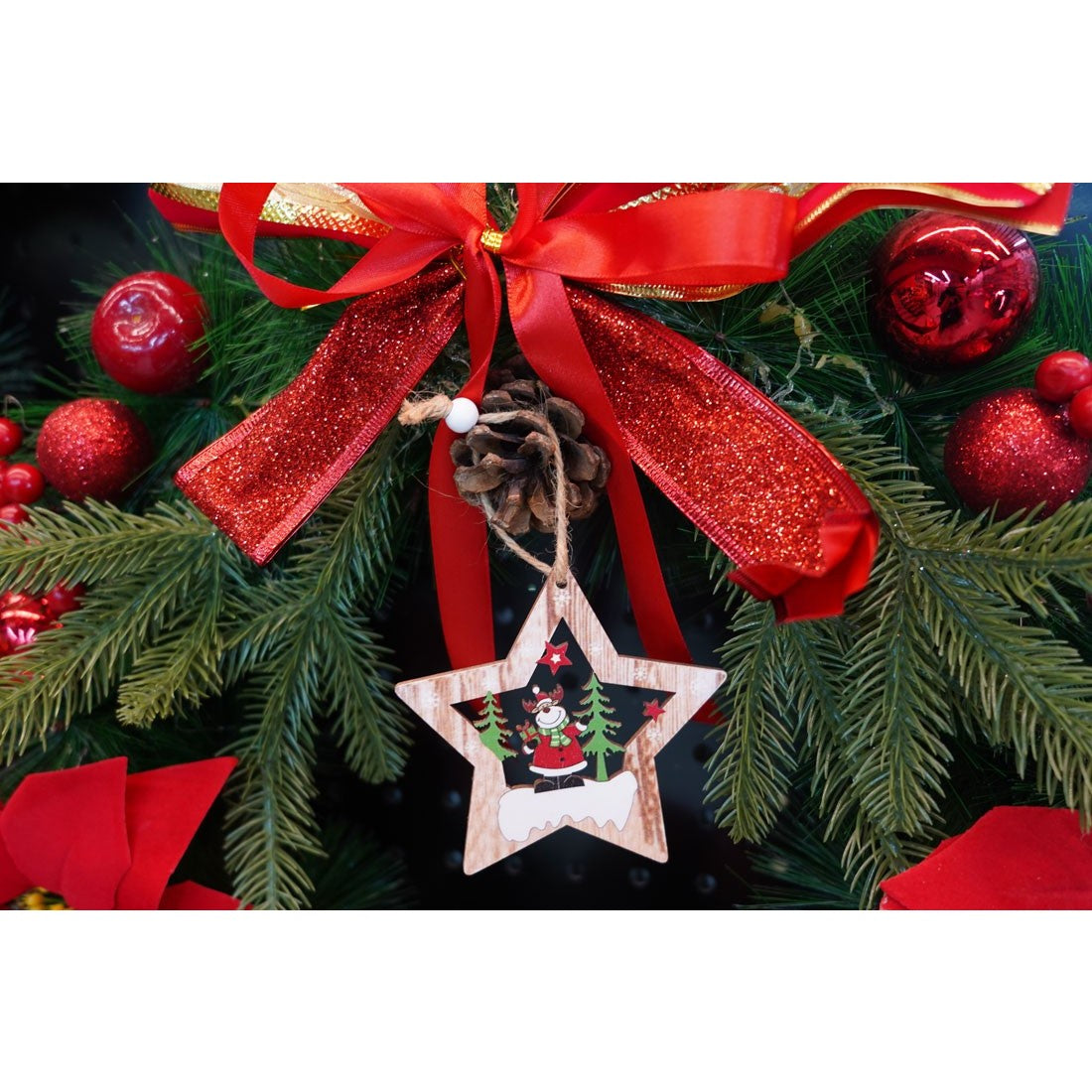 Ornament De Brad Stea Cu Ren, Lemn, 9.9 Cm