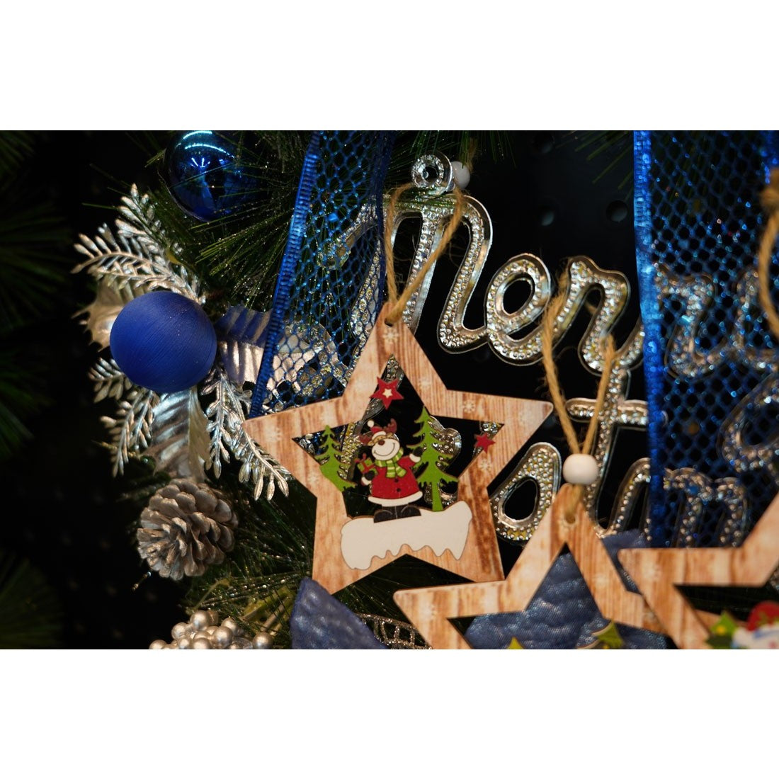 Ornament De Brad Stea Cu Ren, Lemn, 9.9 Cm