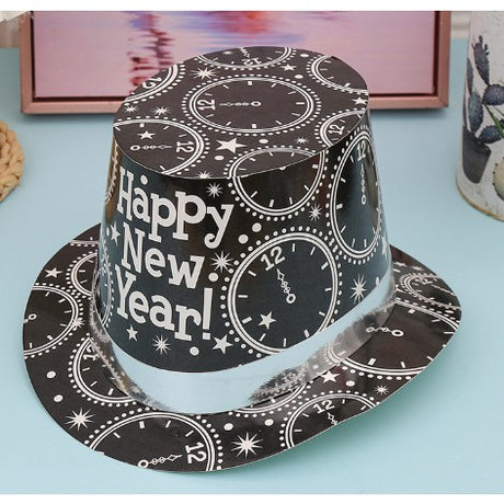 Pălărie carton Flippy Happy New Year, detaliu imprimeu ceasuri argintii pe fond negru