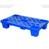 Palet plastic Flippy 40x40x10 cm albastru, vedere frontală, grilă îngroșată și 5 picioare stabile