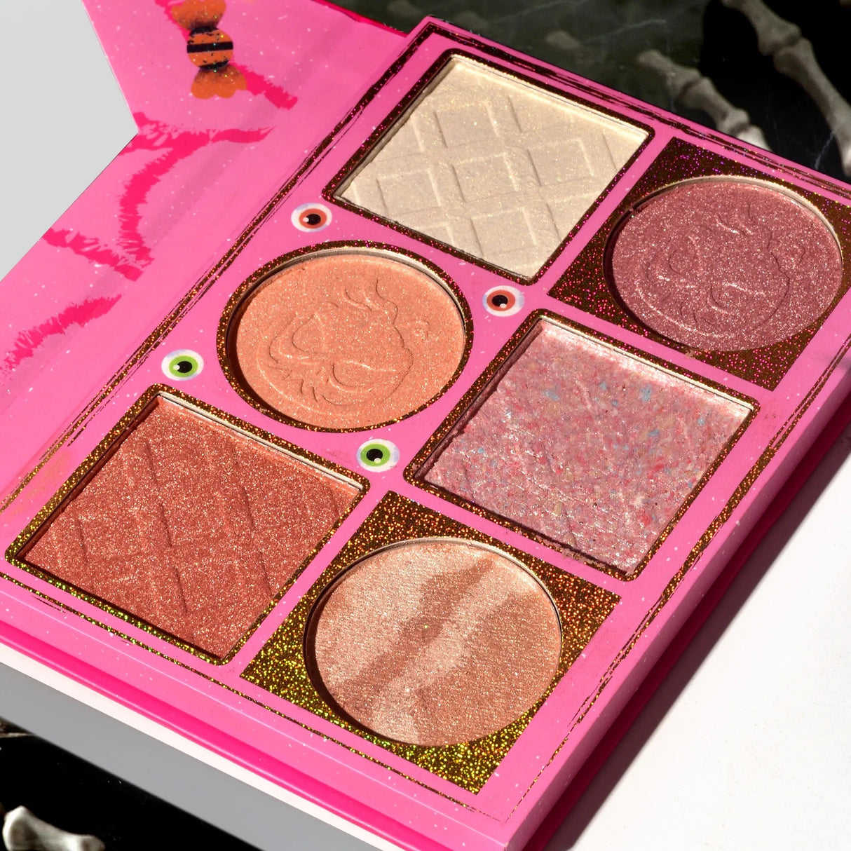 Paleta Iluminatoare, 6 Nuante, Halloween, Culori Calde, Dreptunghiulara, 160G, Valabilitate 24 Luni, 17.4X11.5X1.3 Cm, Varianta B, Nude-Rose - vivimall.ro