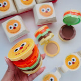 Set machiaj complet Kevin&Coco Model Burger, toate straturile expuse, blush contur pudră
