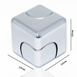 Jucarie Antistres Fidget Spinner, Flippy, Tip Cub, Metalic 2-in-1, Transformabil, Rulment Premium, Silentios, Inox, Gadget pentru  Birou, 2.9  x 2.9 cm, Gri deschis - vivimall.ro