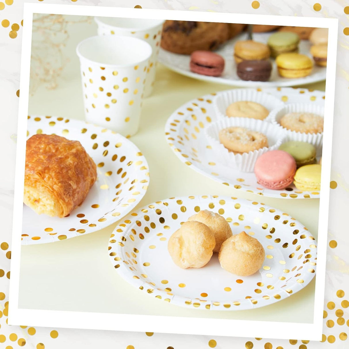 Set 10 Farfurii Unica Folosinta, Flippy, Imprimeu cu Buline, din Carton, Diametru 23 cm, Alb/Auriu