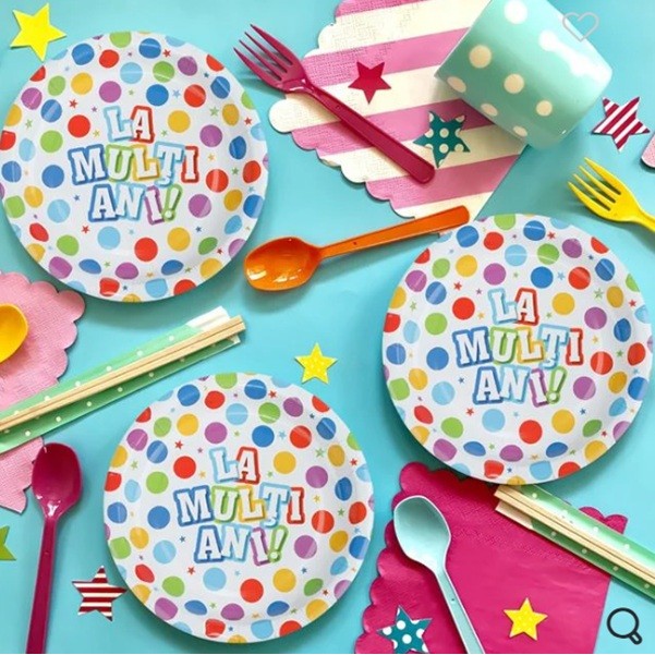 Set 10 Farfurii Unica Folosinta, Flippy, Imprimeu La Multi Ani, din Carton, Diametru 17 cm, Multicolor