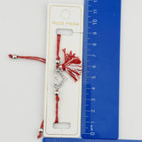 Detaliu cartonaș suport brățară Flippy alb, model Hand Made, carton rezistent 11,5 x 3 cm pentru bijuterii artizanale