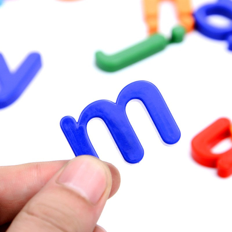 Set 26 Litere, Flippy, Magnetice, pentru Frigider, din Plastic, +3 Ani, 13 x 18 x 14 cm, Multicolor