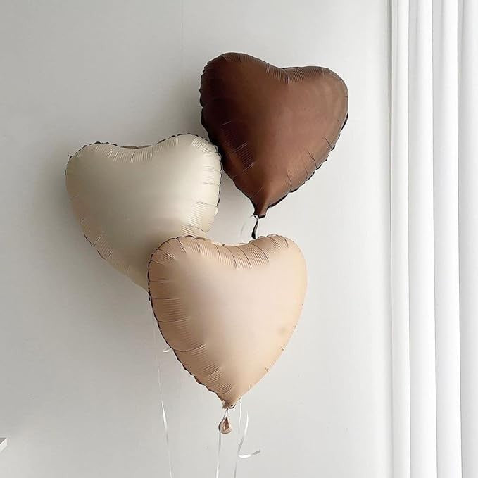 Set 3 Baloane din Folie Metalizata, Flippy, Figurine Inimi, Tema Ziua Indragostitilor, 45 cm, Ambalaj Individual, Pai Inclus, Umflare cu Aer sau Heliu, Crem/Maro