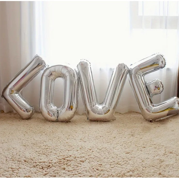 Set 4 Baloane Din Folie Metalizata, Figurine Litere, Model Scris Love, Tema Iubire, 80 Cm, Ambalaj Individual, Pai Inclus, Umflare Cu Aer Sau Heliu,