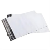 Set 500 Pungi Curierat, 350x400x40mm, Grosime 50 Microni, Banda Adeziva pentru Sigilare, Alb la Exterior, Negru la Interior - vivimall.ro