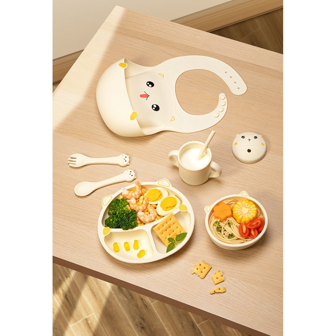 Set 7 Piese Hranire Bebelusi si Copii, Flippy, din Silicon, fara BPA, de la 12 Luni, Model Pisicuta, 30 x 25 x 6 cm, Bej