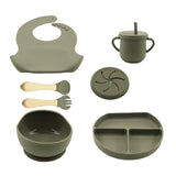 Set 8 piese diversificare bebelusi si copii din silicon Flippy, baveta, farfurie compartimentata cu ventuza, bol cu ventuza, tacamuri din lemn si silicon, cana pentru gustari, fara alergeni, verde inchis