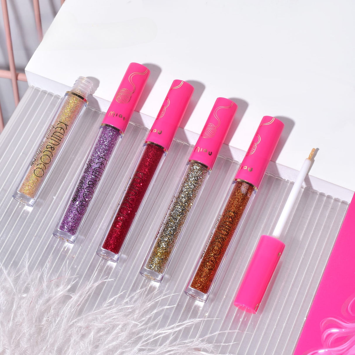 Set 9 Produse de Machiaj, KEVIN & COCO, Cool Girl and Cat, 35 de culori, 21.5 x 16.8 x 3 cm - vivimall.ro