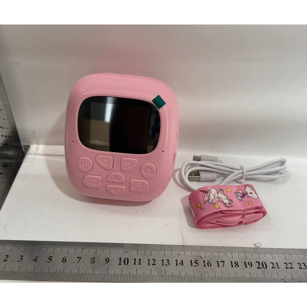 Set Camera Instantanee pentru Copii, Vivimall, Camera 180° Selfie, Ecran HD 2'', 24MP, 720P Video, 1200 mAh, cu Functie de Printare Alb-Negru, cablu USB-C, Bluetooth, Compatibil iOS/Android, Imprimare APP, Model Bunny, Roz - vivimall.ro