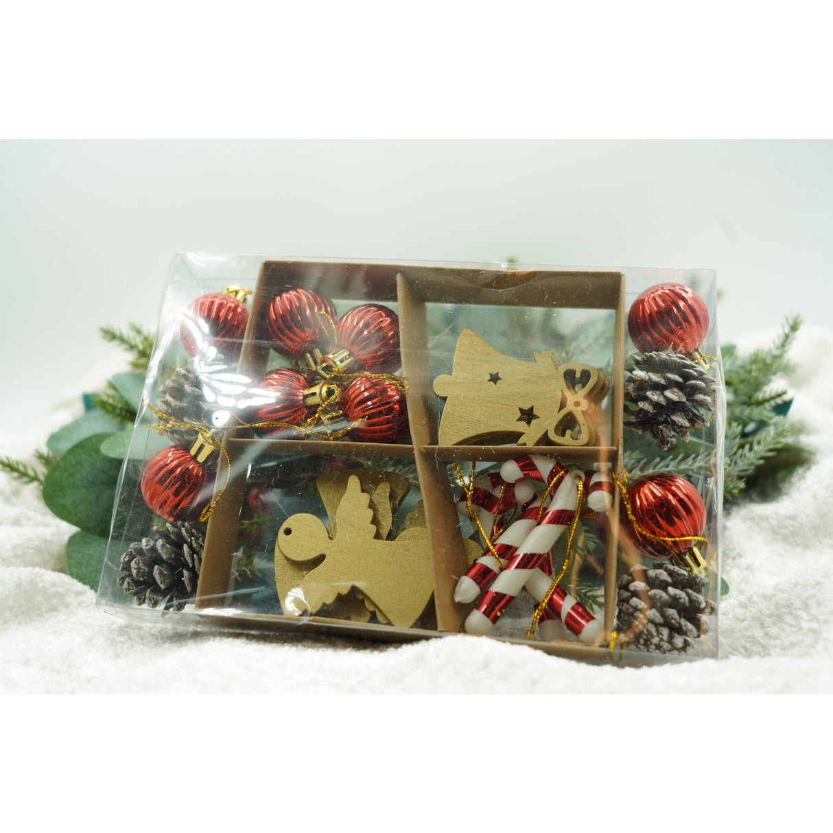 Set de 24 ornamente de brad, Vivimall, de tip Glob, Multicolor, din polistiren, cu finisaj sclipitor , cutie  3  cm adancime x 20  cm lungime x 14  cm inaltime - vivimall.ro