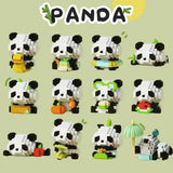 Copil de 6 ani asamblând setul de construcție Flippy Panda 3D, activitate educativă STEM