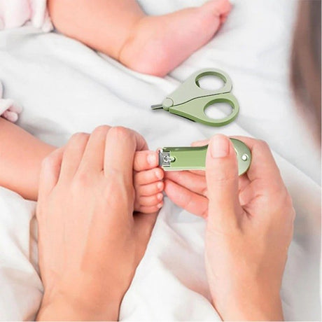 Set 4in1 de Ingrijire Unghii pentru Bebelusi, Vivimall, Cutie de Depozitare Tip Cerb, 0-6 Ani, 11 x 6 x 11 cm, Verde