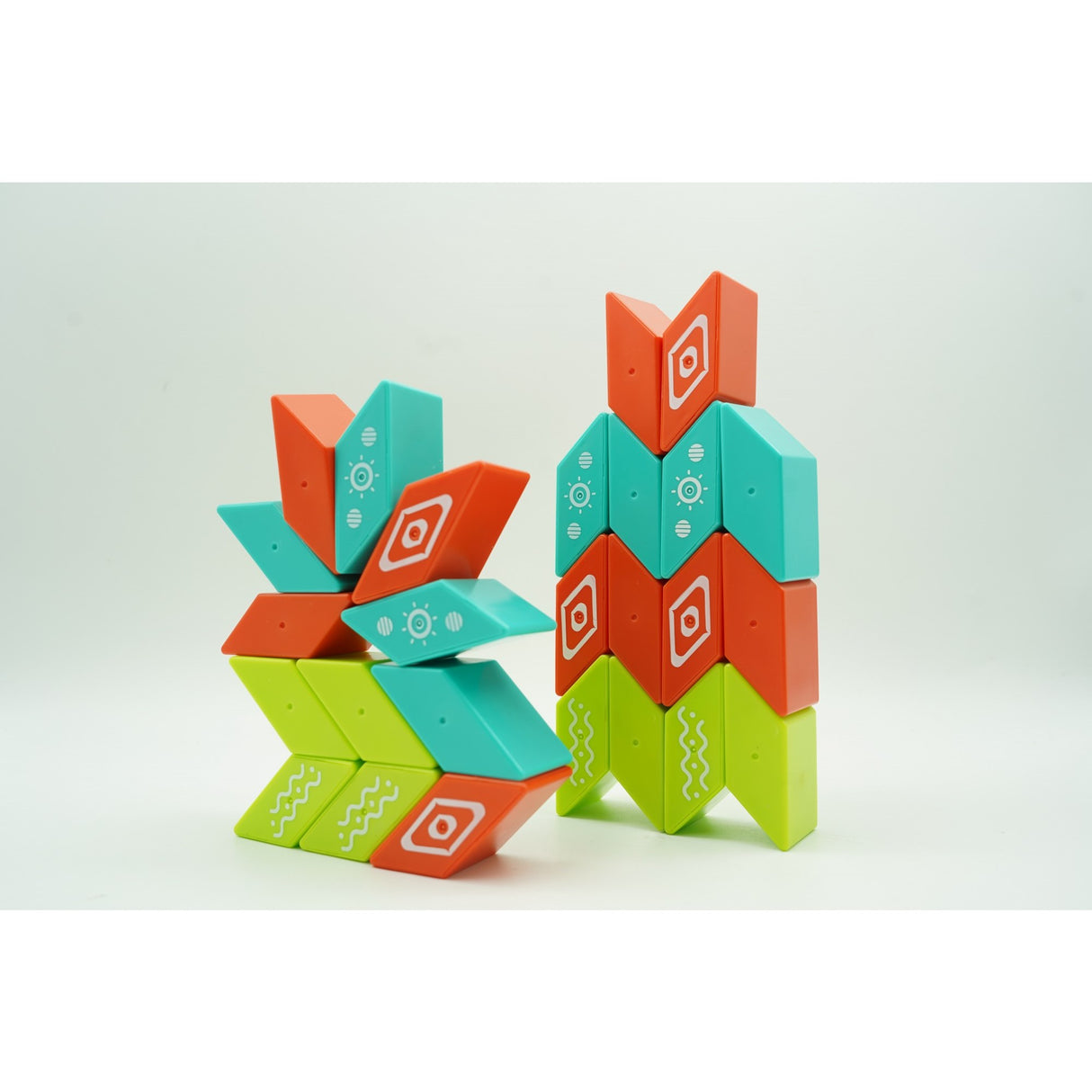 Jucarie educativa magnetica 26 piese | SmartShapes - vivimall.ro