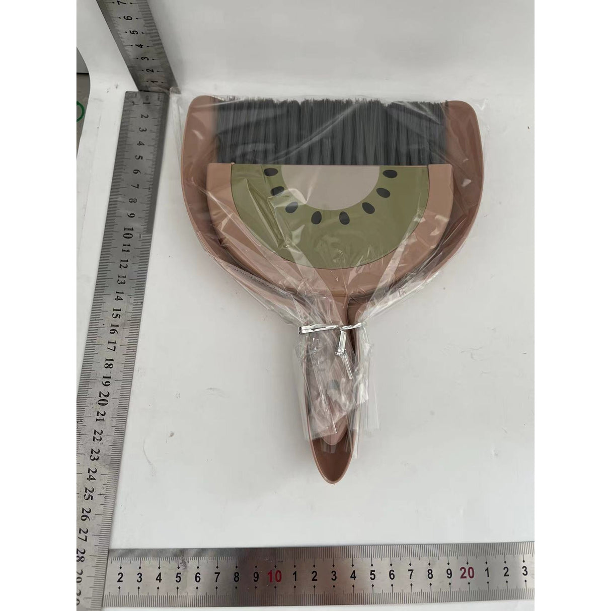 Set Mini Matura si Faras, Vivimall, LITTLE CLEANER, Uz Casnic, pentru Birou, Bucatarie, Casa, Model Kiwi, 23 x 18 cm Maro-Verde - vivimall.ro