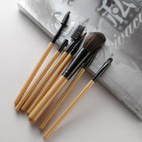 Set Portabil 7 Pensule De Machiaj Cu Husa Aurie - vivimall.ro