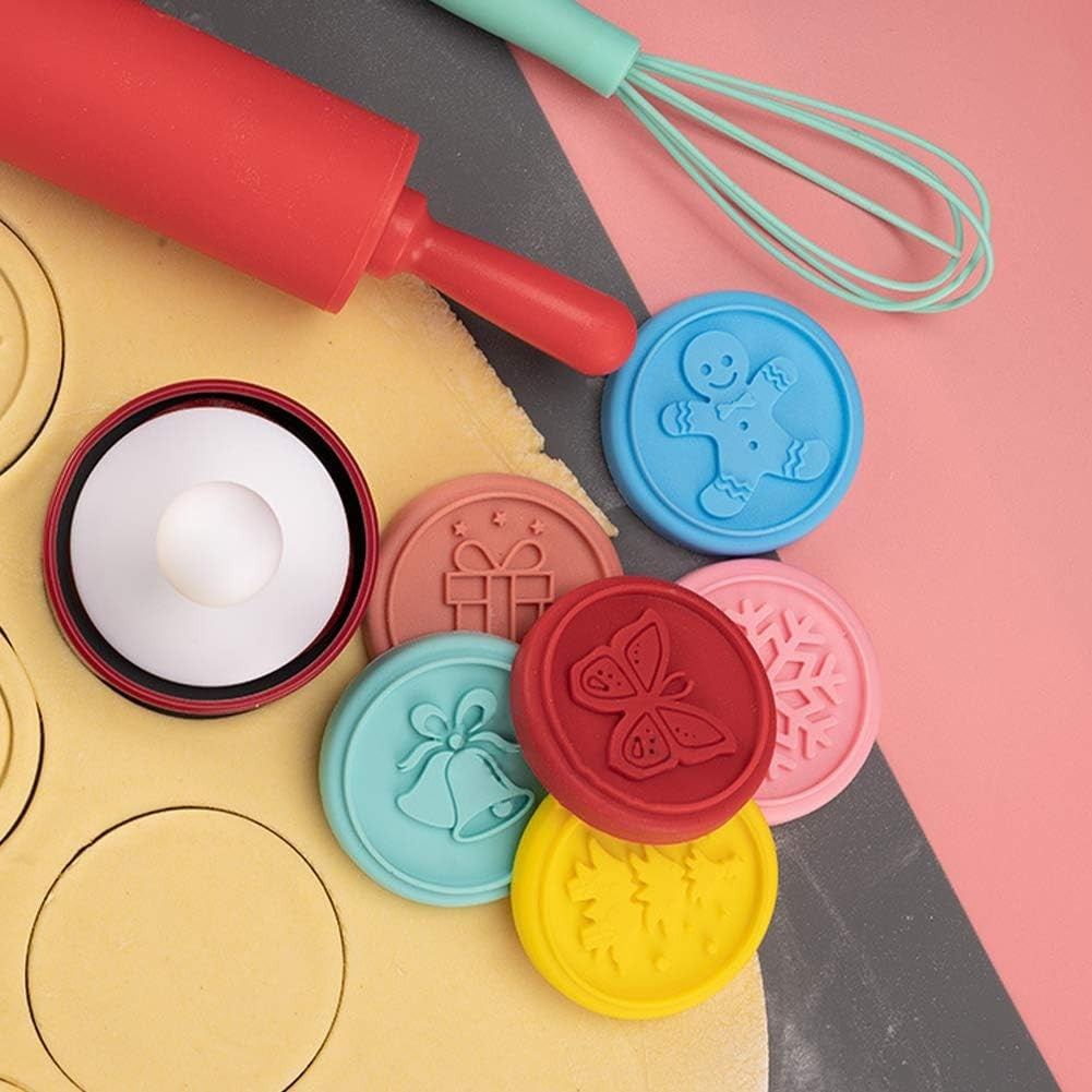 Set 6 Stampile Pentru Prajituri Tematica De Craciun, Din Silicon Alimentar Non-Toxic, Taietor Aluat Inclus, 6 Cm, Maner Din Plastic, Compact, Usor De Depozitat - vivimall.ro