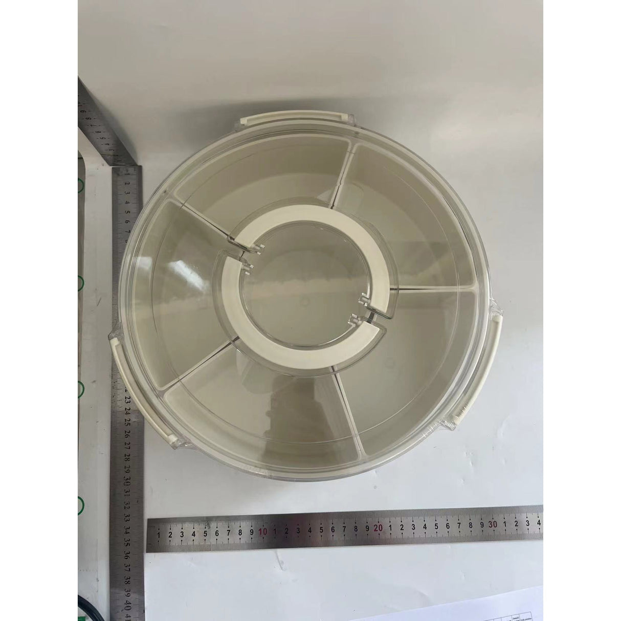 Cutie de Depozitare pentru Alimente, Flippy, cu 6 Compartimente, pentru Condimente, Fructe, Legume, cu Manere de Prindere, Rotativa 360 de Grade, Inchidere Ermetica, 32x8 cm, Alba