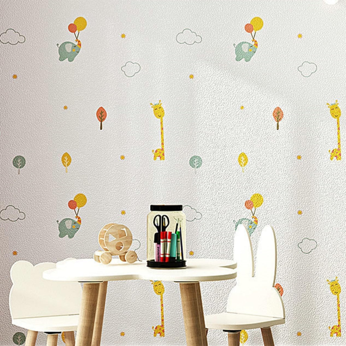 Rola Autoadeziva Pentru Perete, Din Panza, 10 M, Rezistenta La Umezeala, 2.5 Mm Grosime, Model Girafa Si Elefant, Multicolor - vivimall.ro