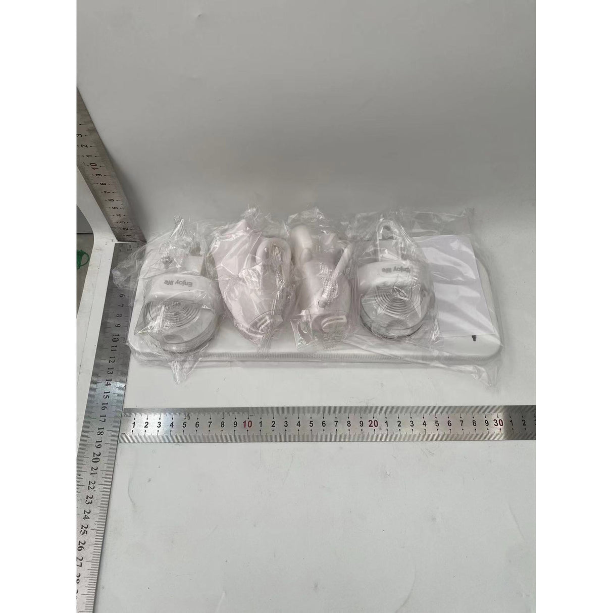 Suport pentru Baie, Vivimall, Montare pe Perete, Model Pisicute, ABS, Adeziv, Raft pentru Depozitare, 33.4x17.7 cm, Alb - vivimall.ro