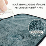 Detaliu textură microfibră premium 600 GSM prosop auto Flippy albastru deschis, densitate ridicată