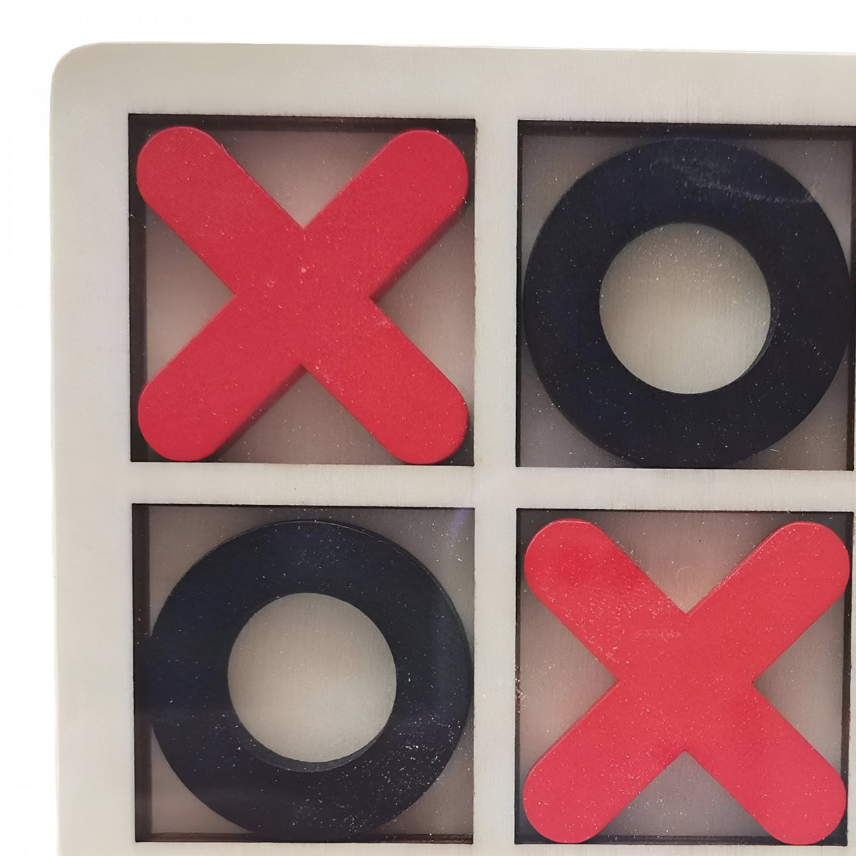 Jucarie Montessori Tic Tac Toe, Flippy, Educativa, Interactiva, din lemn, X si O, 9 Piese, 14.3x14.3 cm, Negru Rosu