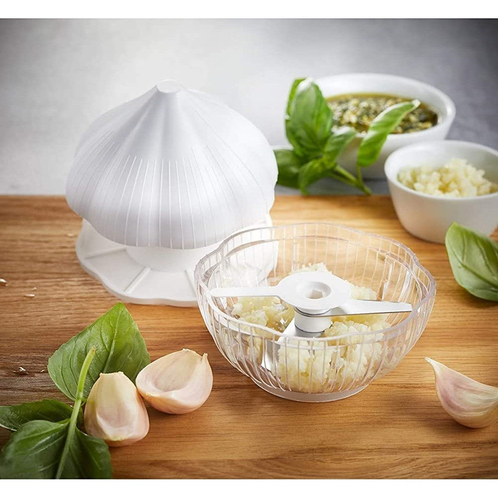 Tocator manual pentru usturoi, in forma de usturoi, cutite rezistente, utilizare prin apasare, material ABS si inox, 9.5x9.5x9.3 cm, alb - vivimall.ro