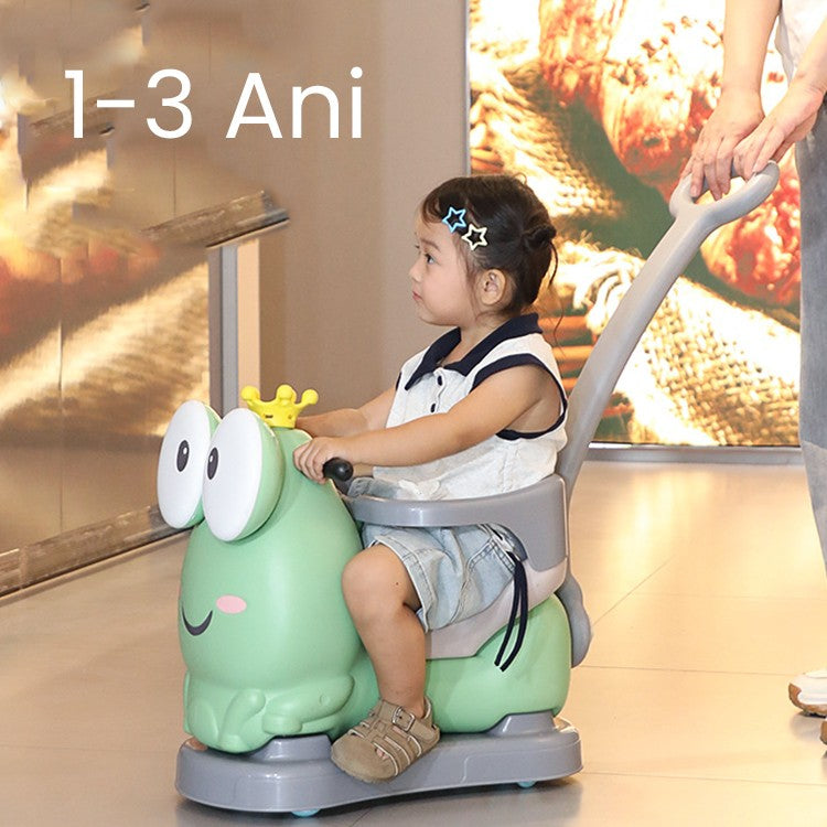 Mașinuță balansor Vivimall verde, utilizare interior, copil în acțiune pe covor