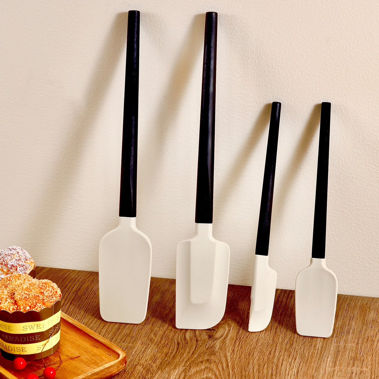 Ustensile De Bucatarie, Set Din 4 Bucati, Din Silicon Si Lemn, Spatule De Diferite Dimensiuni, Termo Rezistente, Antiaderente, Instrument De Amestecat In Bucatarie, Alb-Negru - vivimall.ro