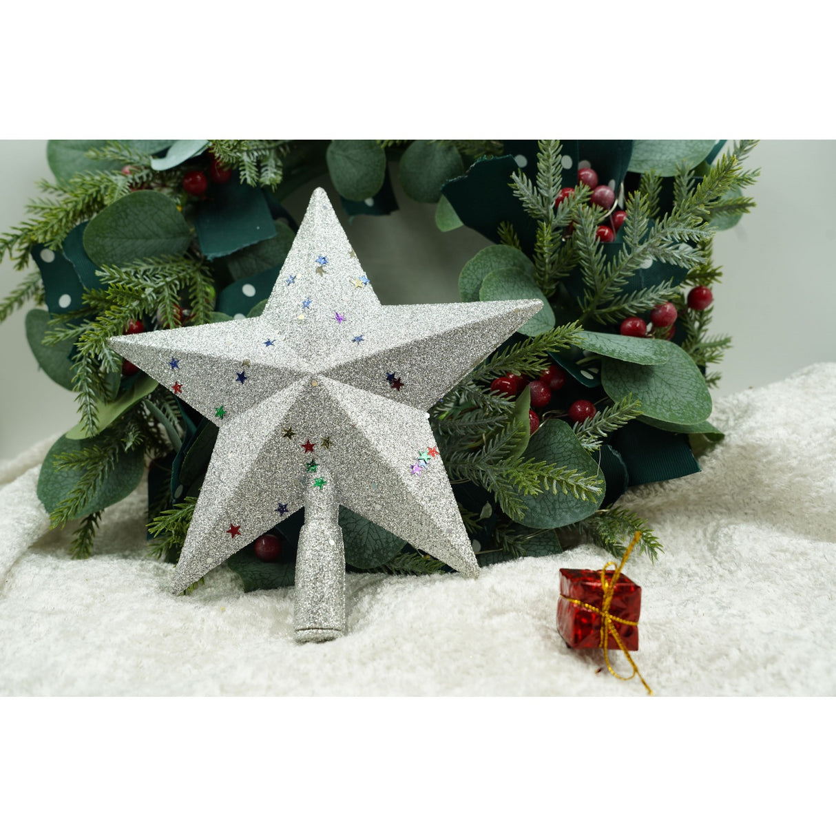 Varf decorativ de brad, Argintiu, in forma de Stea, design cu paiete, din Plastic, 18 cm x 20 cm, Interior/Exterior, Flippy - vivimall.ro