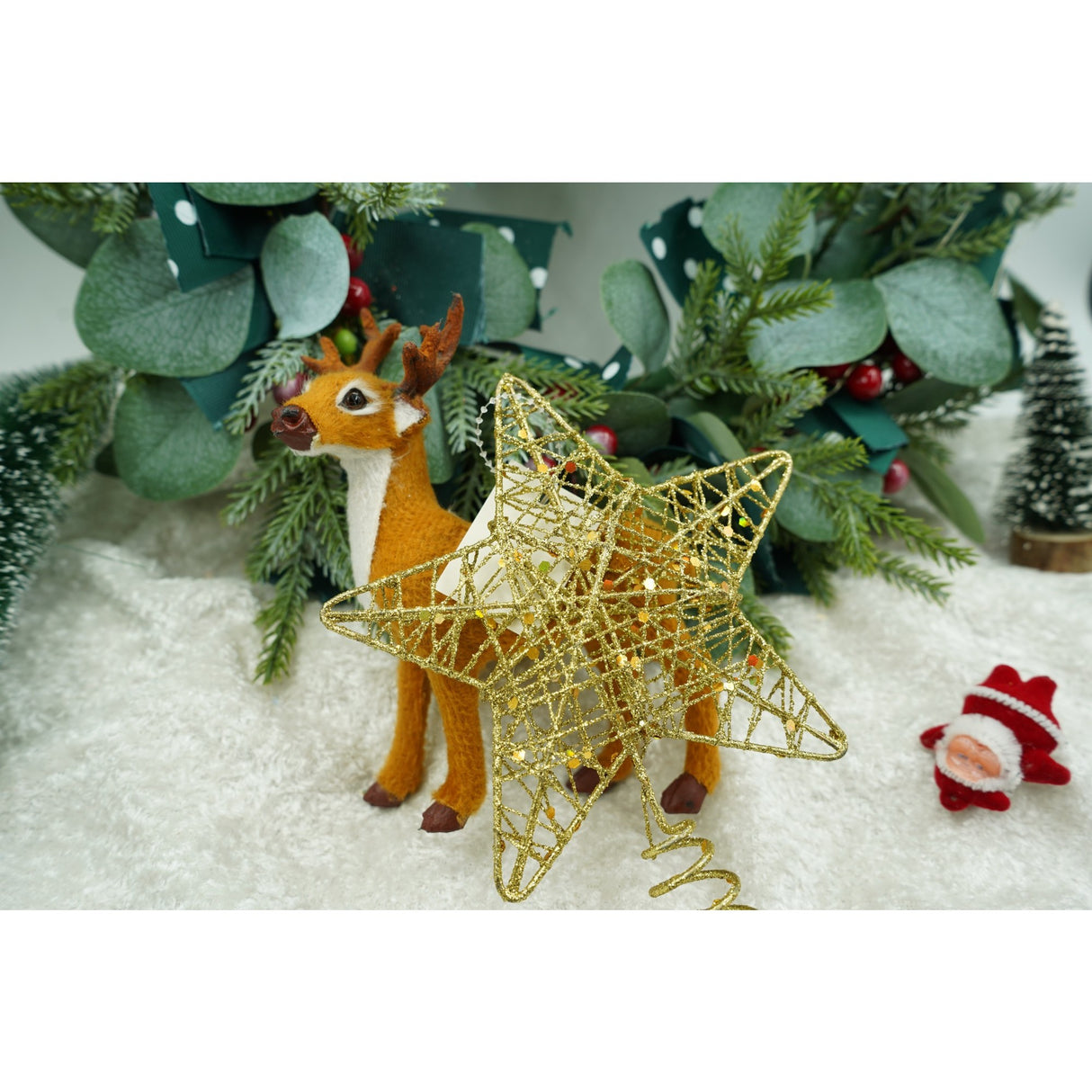 Varf decorativ de brad, Auriu, in forma de Stea, design cu paiete, din Plastic/Metal, 13 cm x 18 cm, diametru 4 cm, Interior/Exterior, Flippy - vivimall.ro