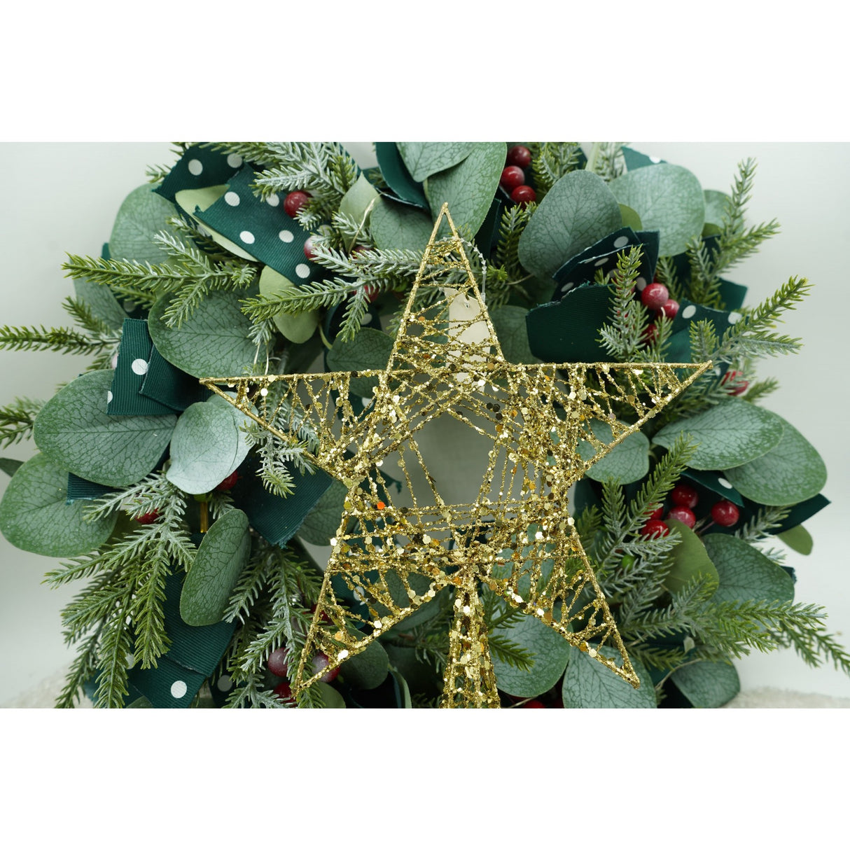 Varf decorativ de brad, Auriu, in forma de Stea, infasurata, din Plastic/Metal, 20 cm x 28 cm, Interior/Exterior, Flippy - vivimall.ro
