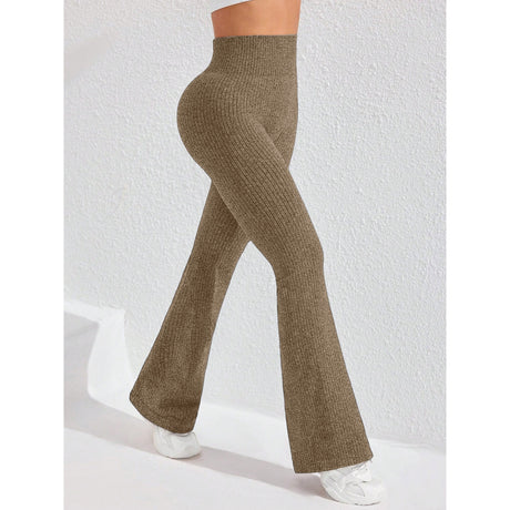 Detaliu material tricotat cu nervuri, pantaloni sport evazați damă Vivimall khaki, elasticitate ridicată